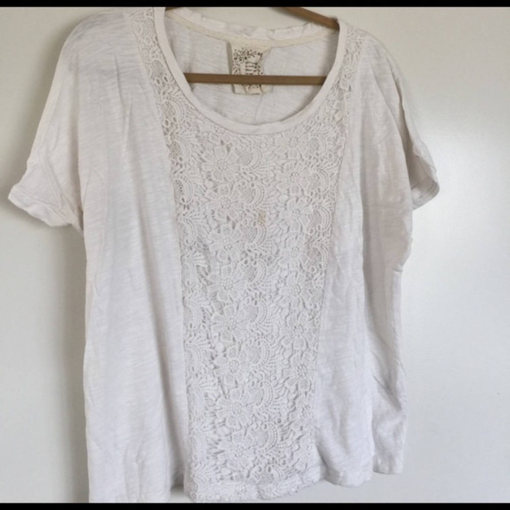 Tee with lace detail